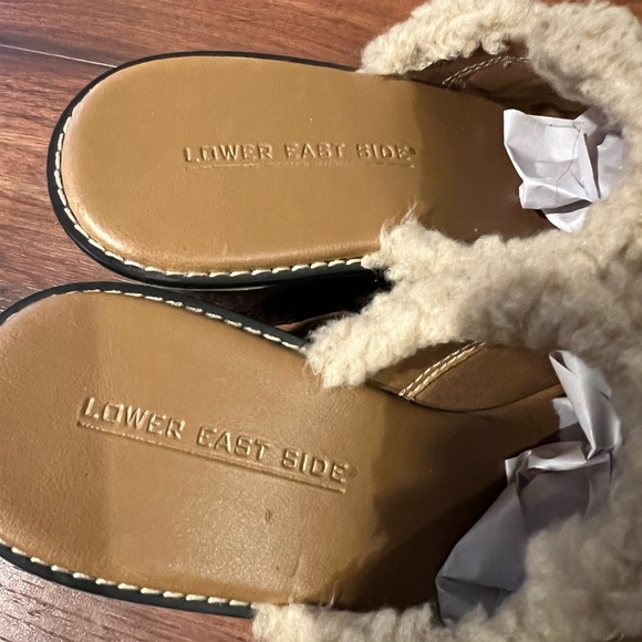 Lower East Side 70s inspired fur lined tan suede clogs w/ buckle. 3.5”heel Retro - Picture 6 of 8
